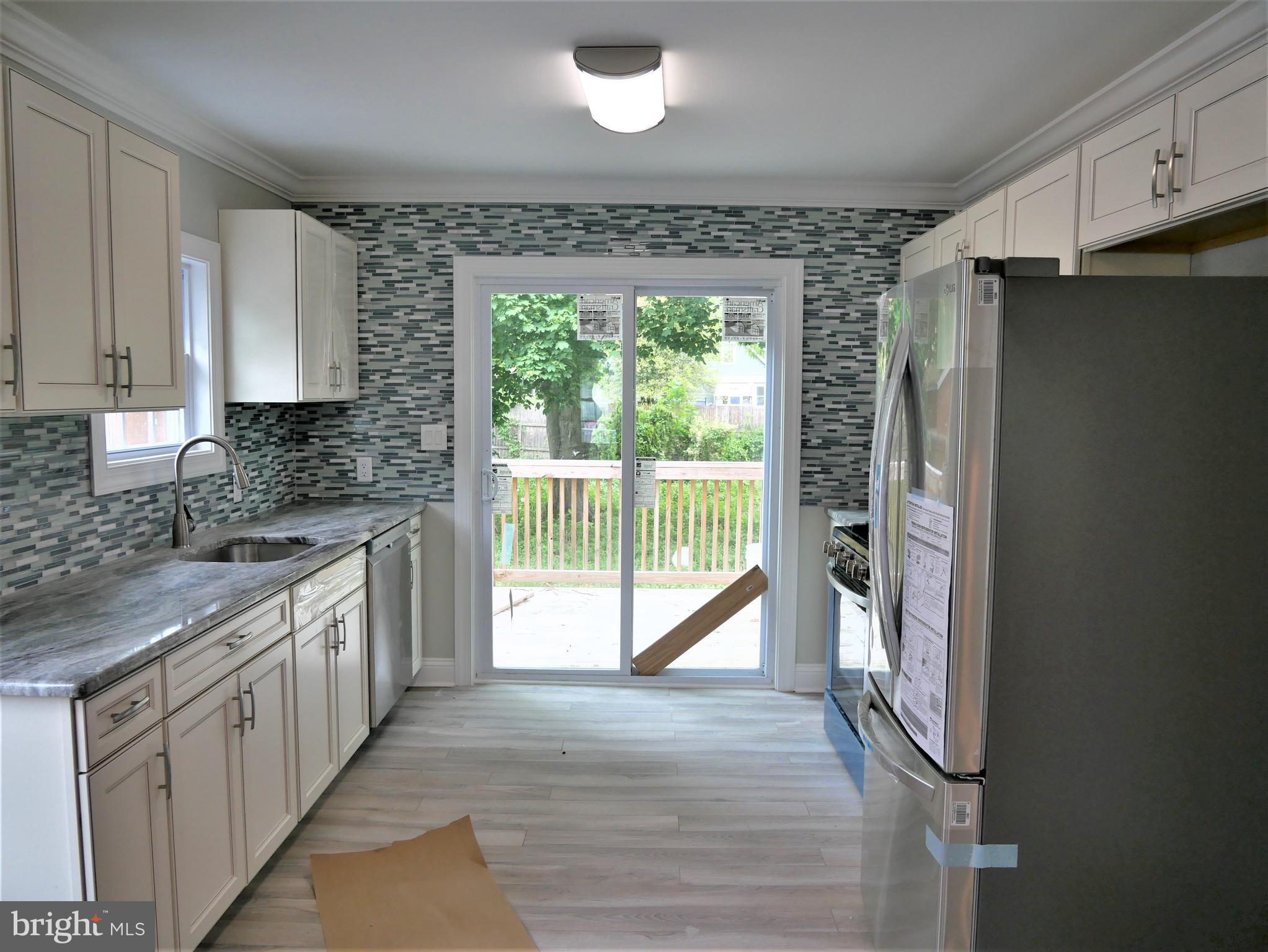 1020 Mt Holly Road Beverly, NJ 08010 - Photo 4 of 20