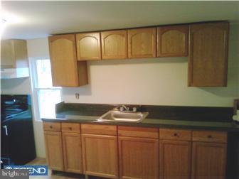 417 Main Street Columbus, NJ 08022 - Photo 3 of 10 Kitchen