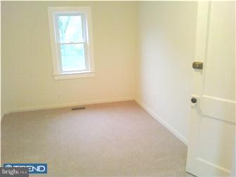 417 Main Street Columbus, NJ 08022 - Photo 8 of 10 Bedroom 3