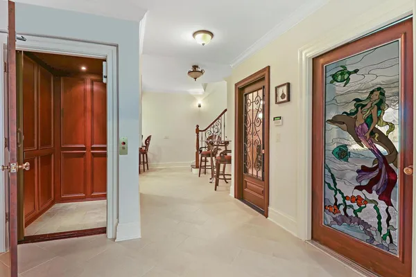 $2,100,000 | 34 Abbey Woods Drive, Barrington Hills, IL 60010