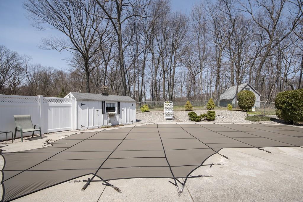 143 Carriage Road Chicopee, MA 01013 - Photo 7 of 35 Gallery Image 7