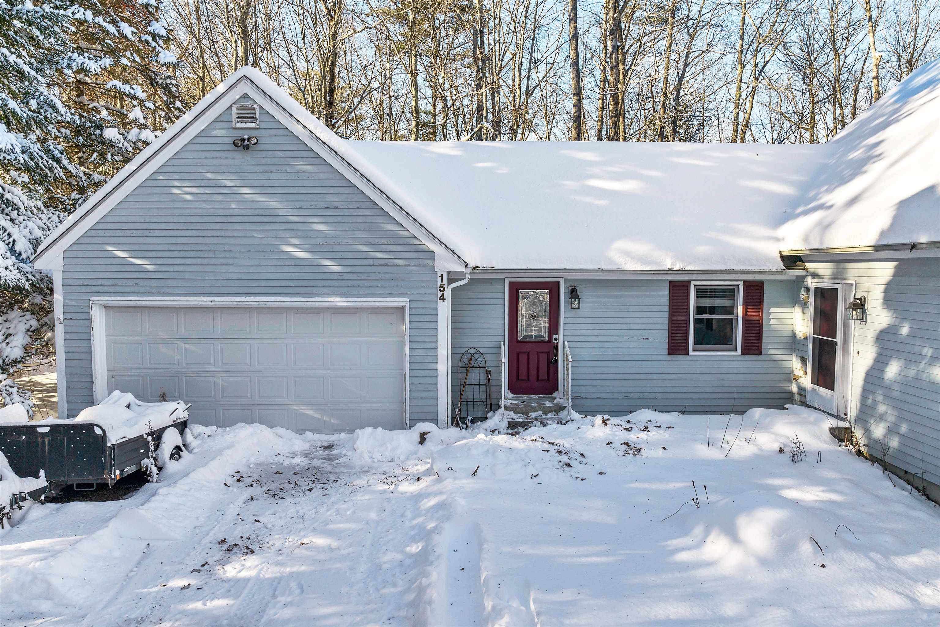 154 Waumbeck Road Wolfeboro, NH 03894 - Photo 2 of 35