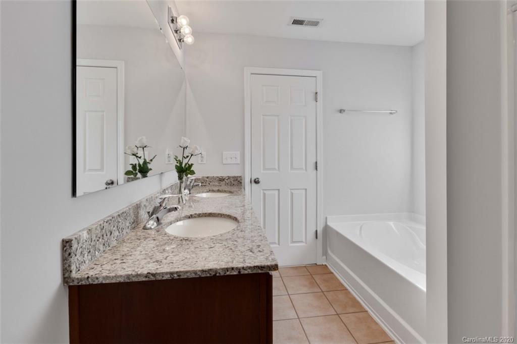 9601 Fernspray Road Charlotte, NC 28213 - Photo 22 of 34