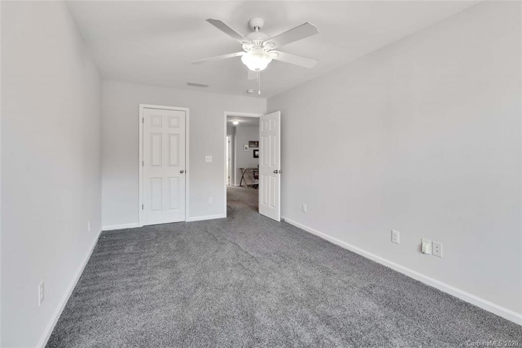9601 Fernspray Road Charlotte, NC 28213 - Photo 25 of 34