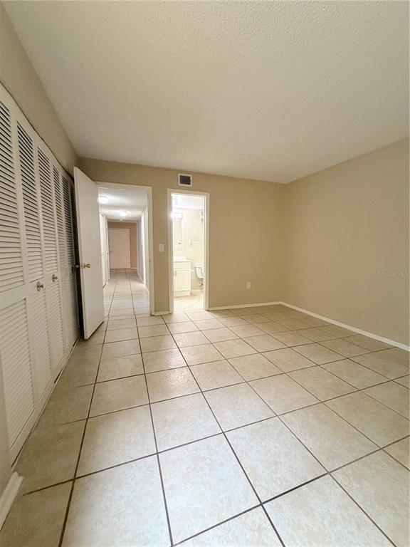 908 Lake Destiny Road, Unit B Altamonte Springs, FL 32714 - Photo 11 of 16 a view of an empty room and window