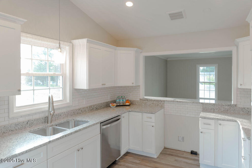 306 Locust Street Hamlet, NC 28345 - Photo 2 of 30 DSC_7159