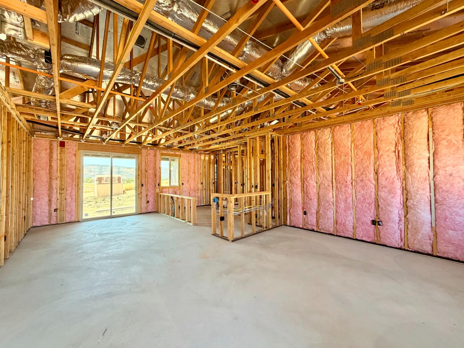 2098 Quail Hill Road Copperopolis, CA 95228 - Photo 5 of 28 Looking from living room towards kitchen