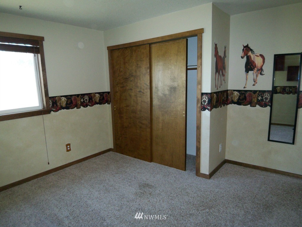 133 Ridings Road Oakville, WA 98568 - Photo 10 of 24 Gallery Image 10