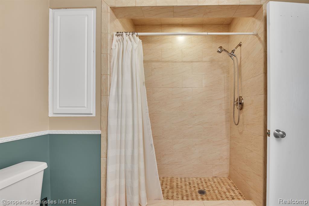 1562 Streamwood Court Rochester Hills, MI 48307 - Photo 26 of 26