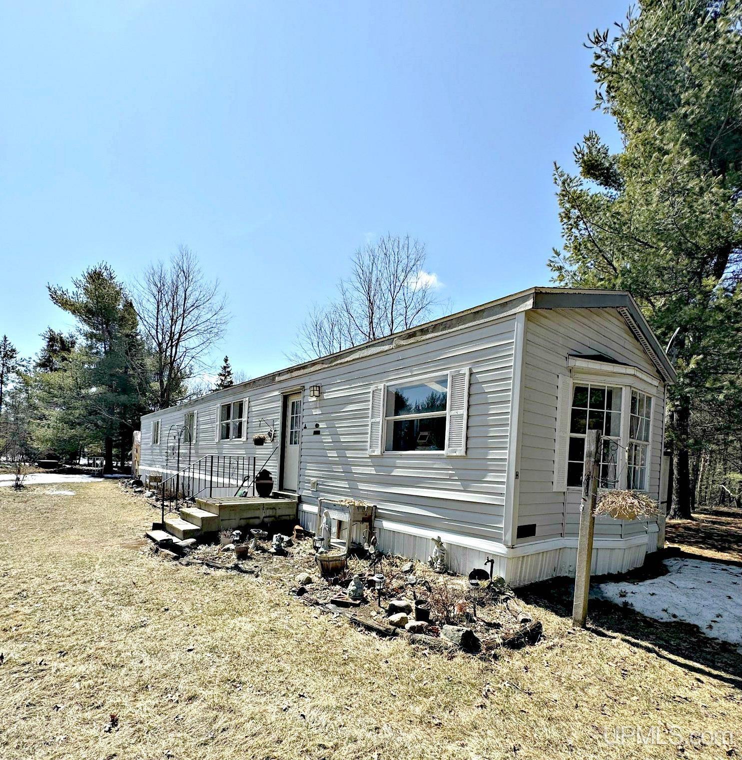 N16923 Peterson Road Pembine, WI 54156 - Photo 2 of 29 Gallery Image 2