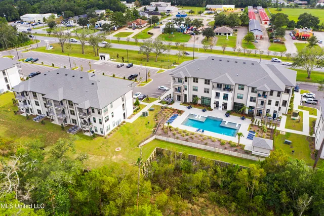 $322,000 | 2501 Bienville Boulevard, Unit 427, Ocean Springs, MS 39564