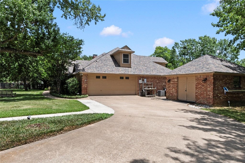 102 Foster Ranch Road Trinidad, TX 75163 - Photo 37 of 39 Plenty of parking and add'tl storage.