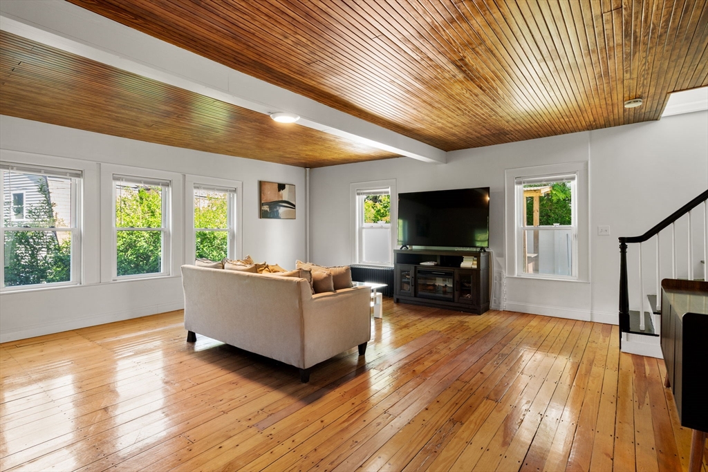 13 Highland Road Middleton, MA 01949 - Photo 3 of 26