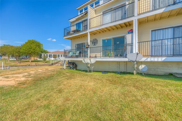 a view of lake view with residential space