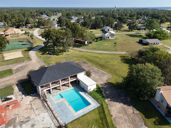 $169,500 | 445 Carolcrest Lane, Unit 112, Livingston, TX 77351
