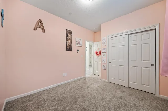 a view of a livingroom with an empty space