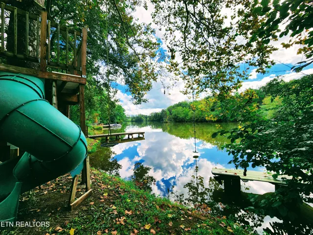 $199,900 | 104 Azalea Circle, Harriman, TN 37748