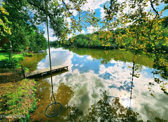 $199,900 | 104 Azalea Circle, Harriman, TN 37748