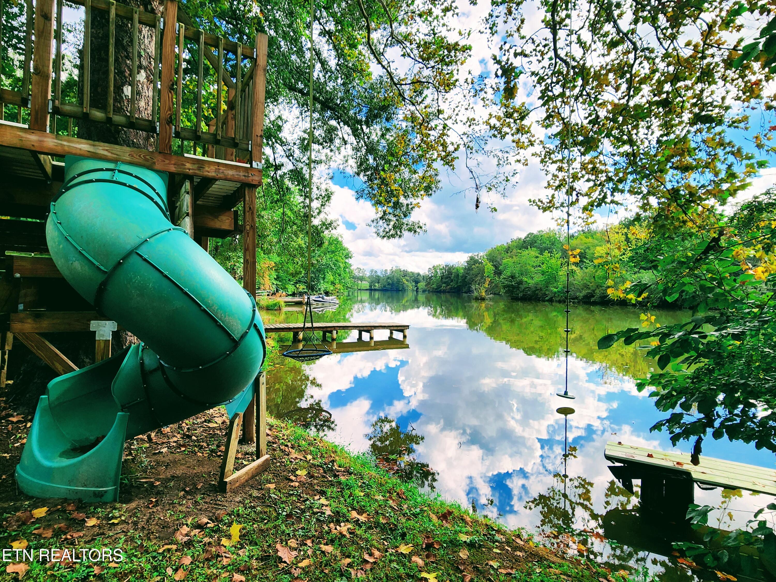 104 Azalea Circle Harriman, TN 37748 - Photo 29 of 42 Lakefront