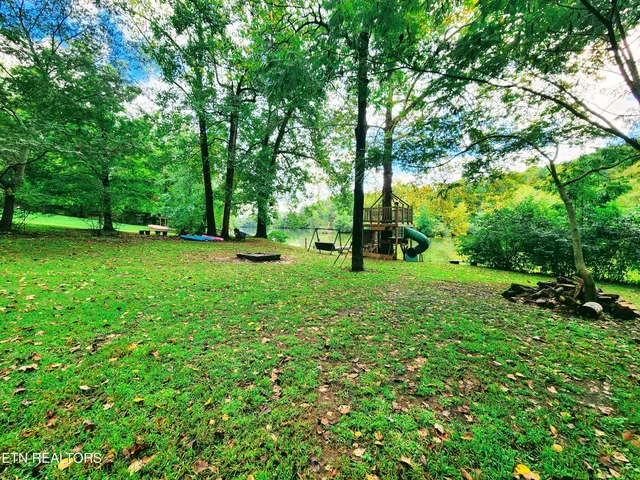 $199,900 | 104 Azalea Circle, Harriman, TN 37748