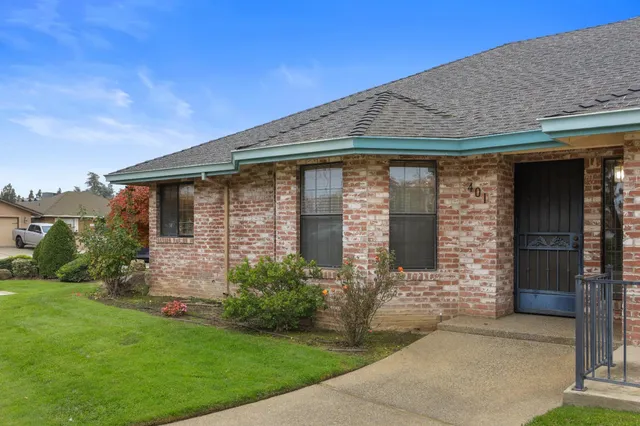 $585,000 | 401 North Lower Sacramento Road, Lodi, CA 95242