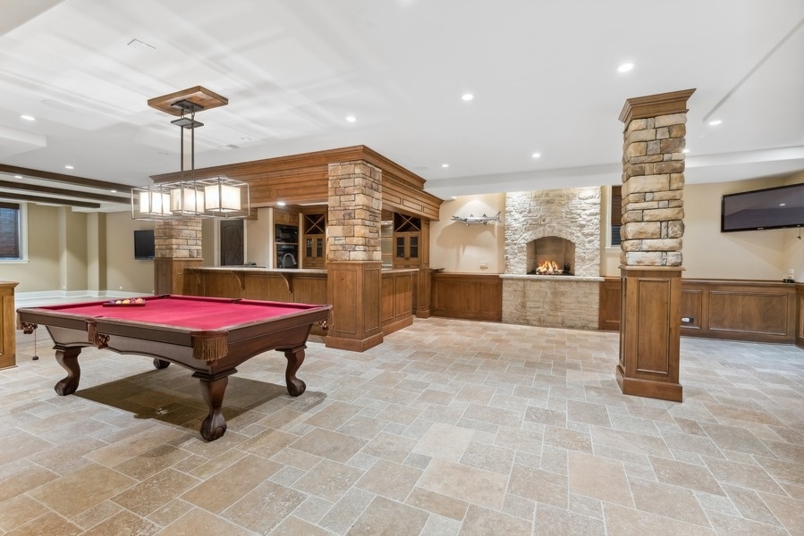 927 Cleveland Road Hinsdale, IL 60521 - Photo 32 of 46 a room with pool table and windows