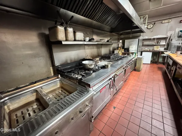 $599,000 | 572 2nd Avenue, Troy, NY 12182