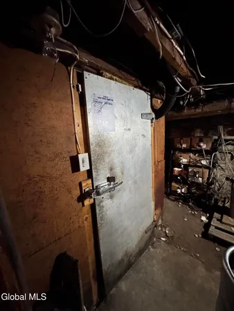 $599,000 | 572 2nd Avenue, Troy, NY 12182