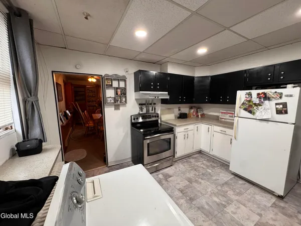 $599,000 | 572 2nd Avenue, Troy, NY 12182