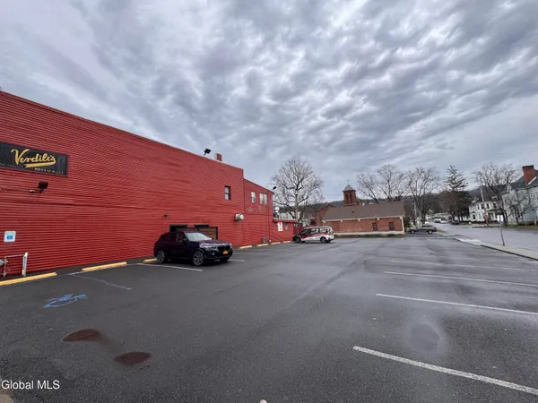 $599,000 | 572 2nd Avenue, Troy, NY 12182