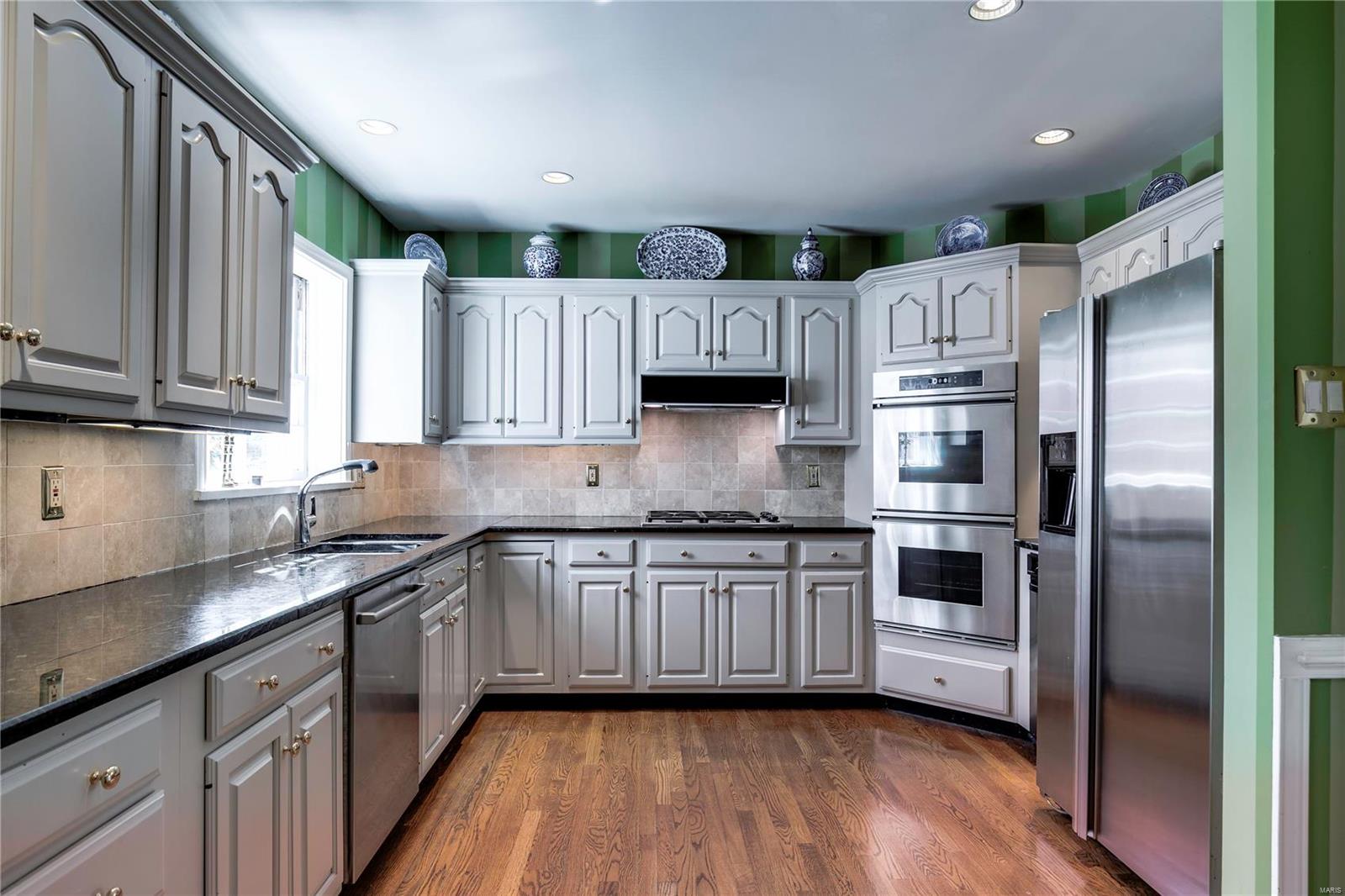 9848 Wild Deer Road Ladue, MO 63124 - Photo 12 of 33 Gallery Image 12