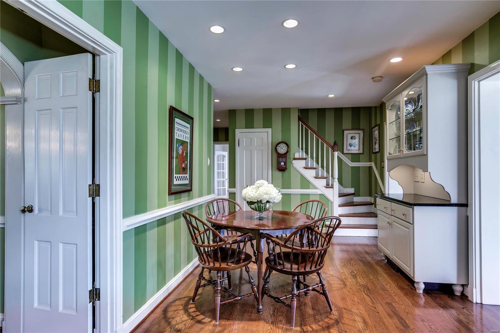 9848 Wild Deer Road Ladue, MO 63124 - Photo 13 of 33 Gallery Image 13