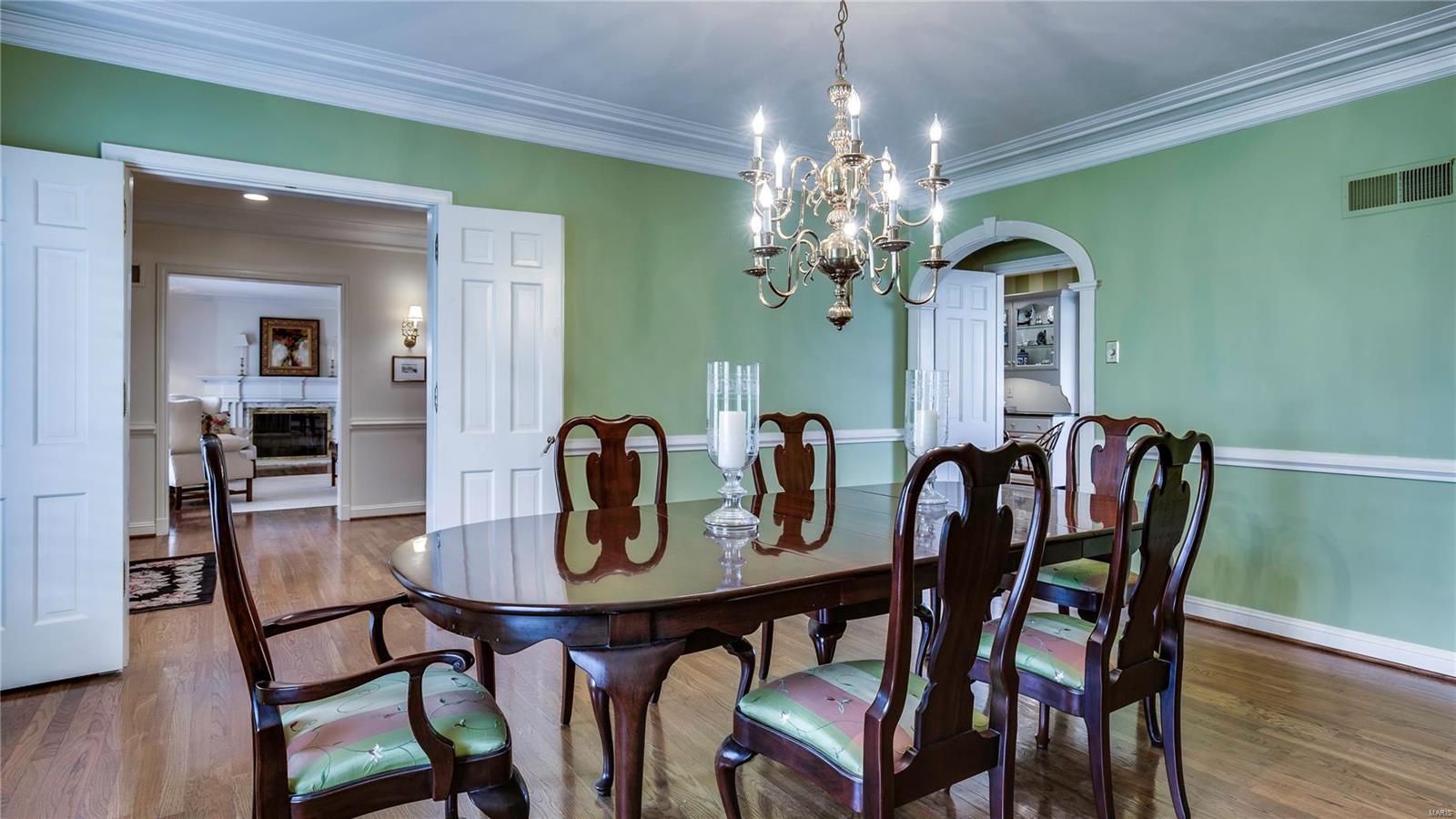 9848 Wild Deer Road Ladue, MO 63124 - Photo 15 of 33 Gallery Image 15