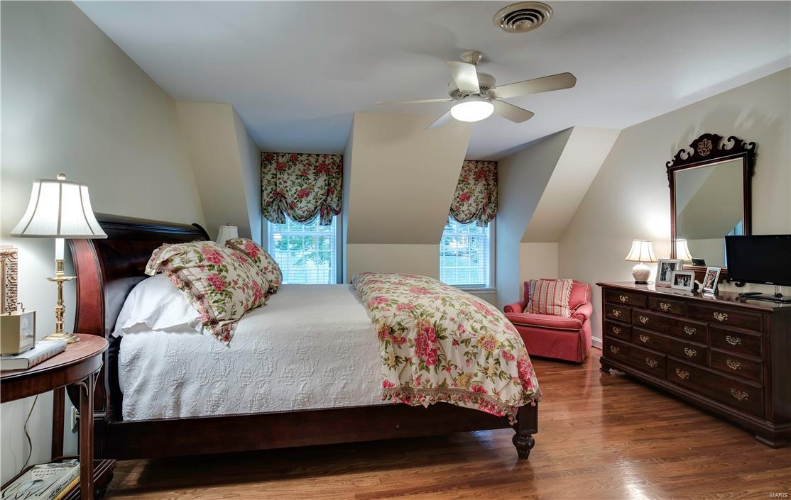 9848 Wild Deer Road Ladue, MO 63124 - Photo 19 of 33 Gallery Image 19