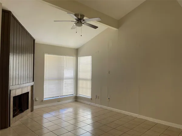 $1,250 | 7715 Rolling Ridge Drive, Houston, TX 77072