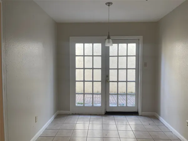 $1,250 | 7715 Rolling Ridge Drive, Houston, TX 77072