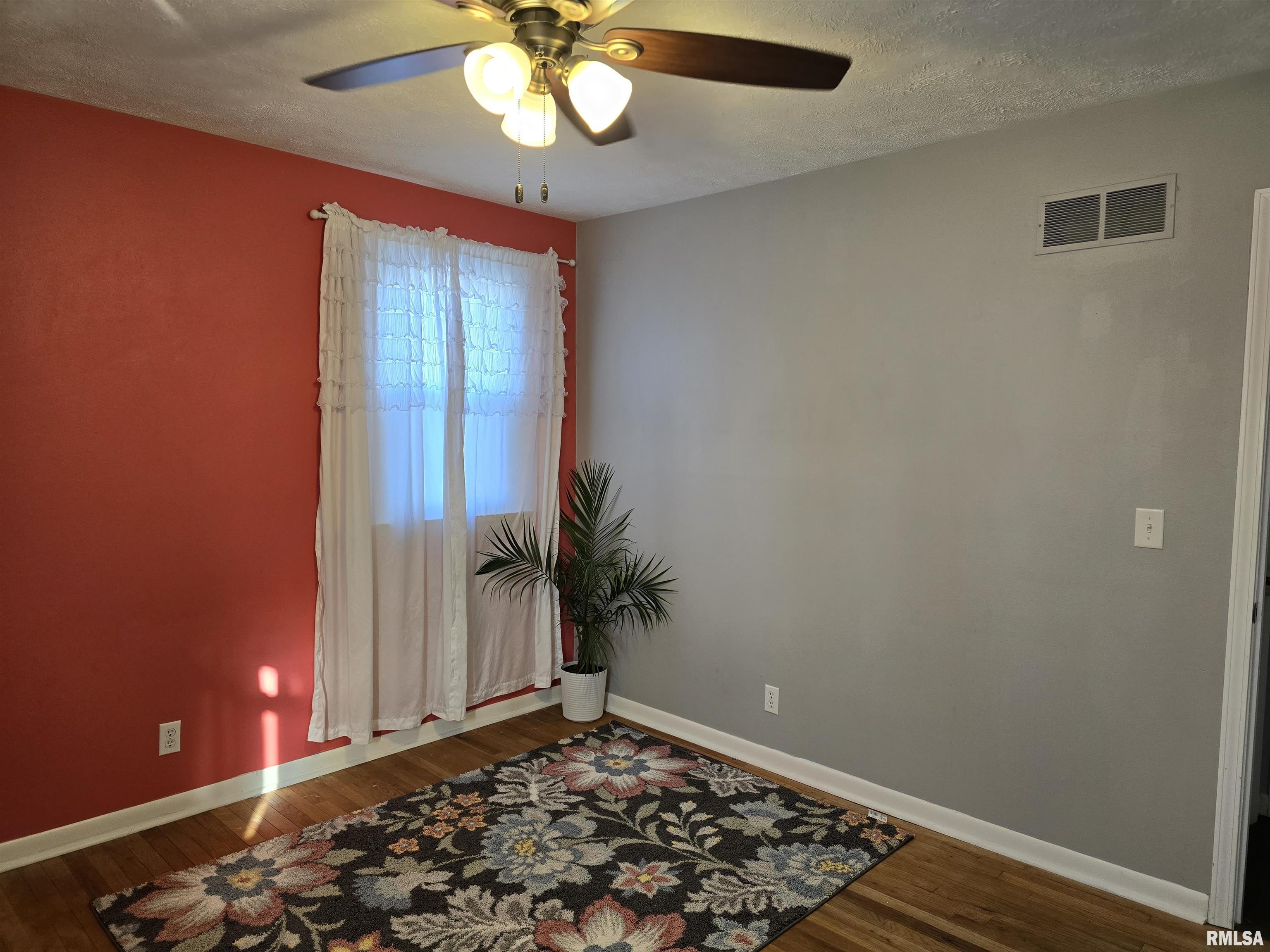 190 Stonegate Drive Canton, IL 61520 - Photo 19 of 67