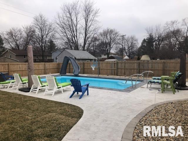 190 Stonegate Drive Canton, IL 61520 - Photo 2 of 67