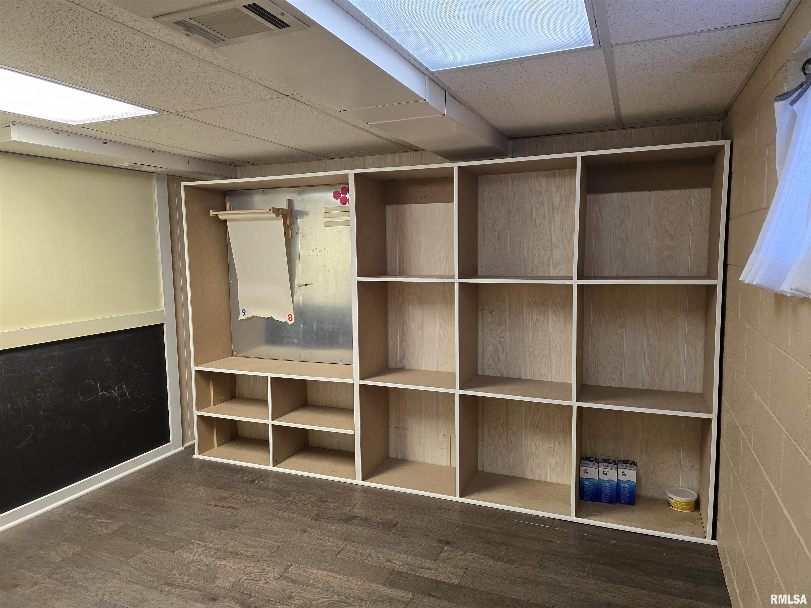 190 Stonegate Drive Canton, IL 61520 - Photo 34 of 67