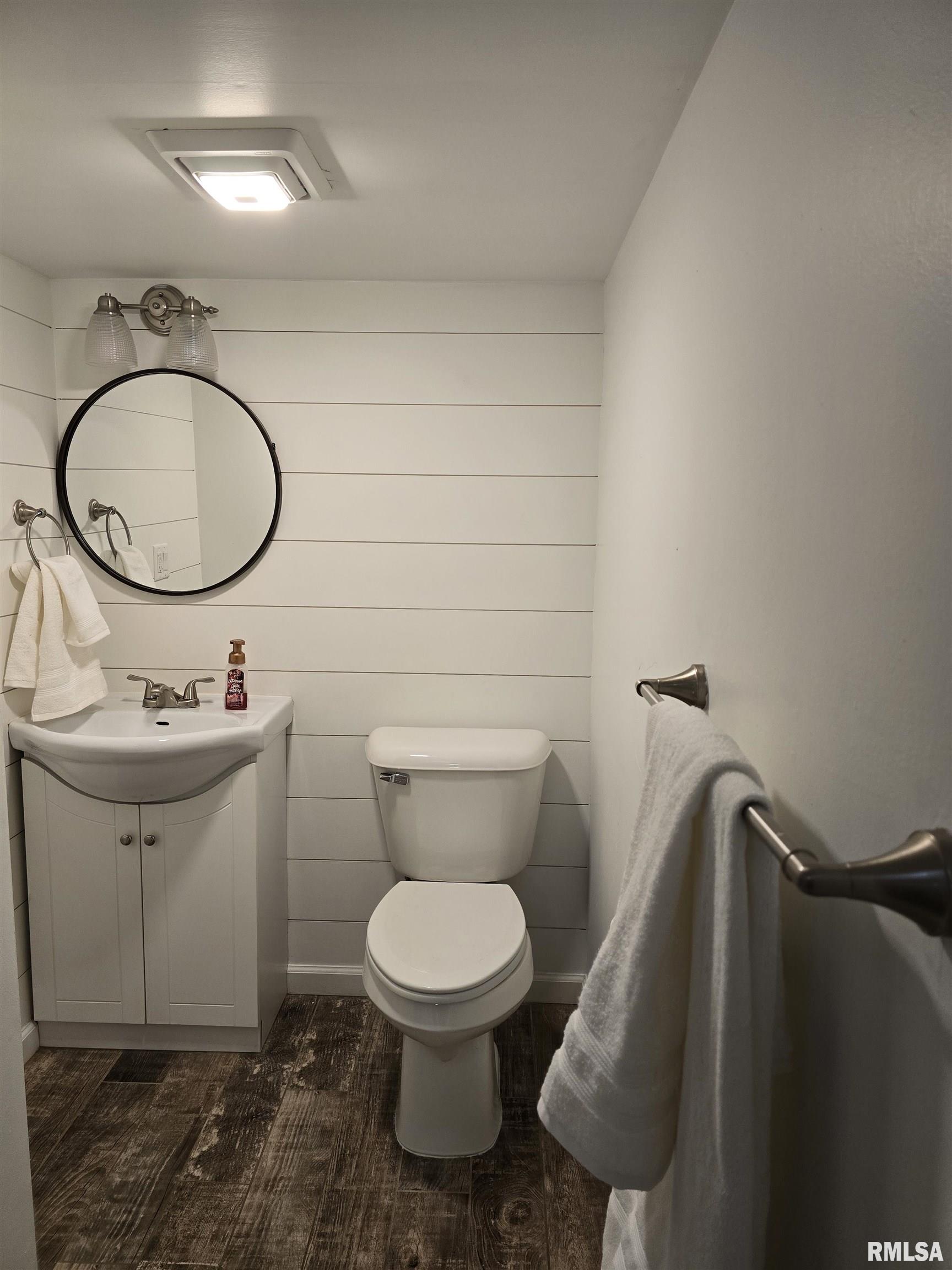 190 Stonegate Drive Canton, IL 61520 - Photo 39 of 67