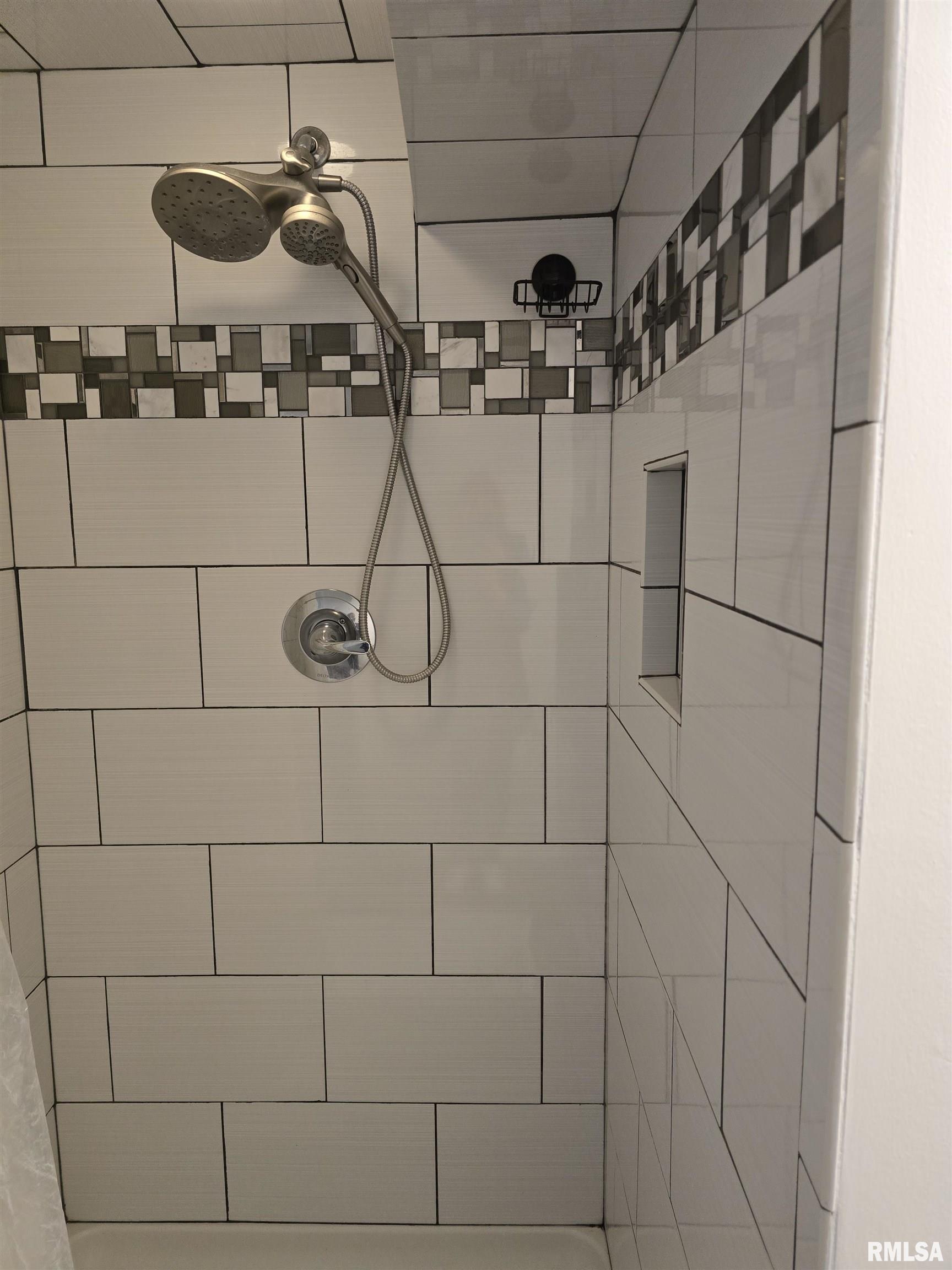 190 Stonegate Drive Canton, IL 61520 - Photo 42 of 67