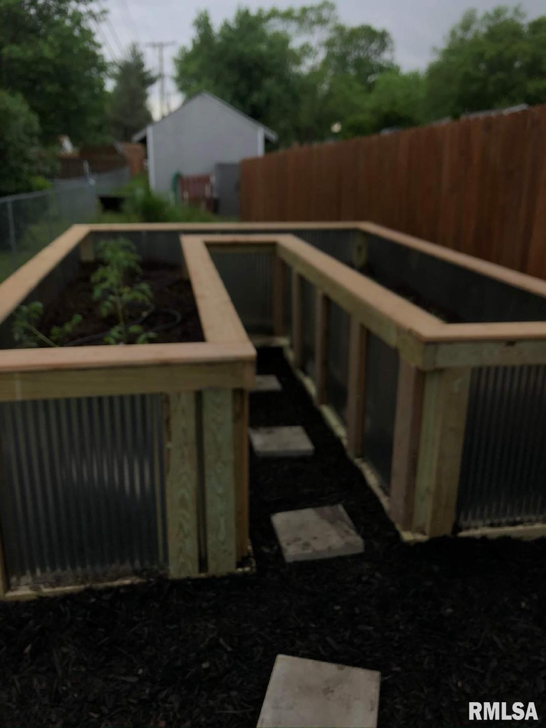 190 Stonegate Drive Canton, IL 61520 - Photo 62 of 67