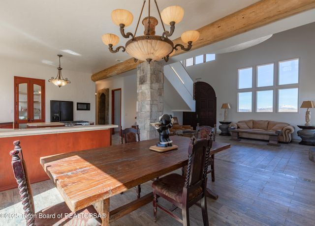 $1,195,000 | 60 Flying Frog Street, Dubois, WY 82513