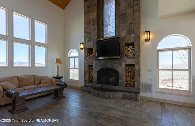 $1,195,000 | 60 Flying Frog Street, Dubois, WY 82513