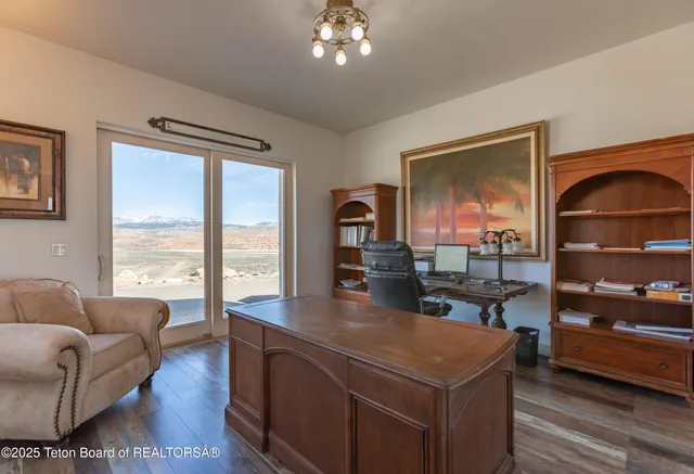 $1,195,000 | 60 Flying Frog Street, Dubois, WY 82513