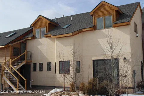 $1,195,000 | 60 Flying Frog Street, Dubois, WY 82513