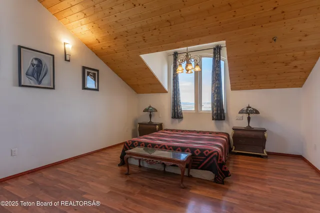 $1,195,000 | 60 Flying Frog Street, Dubois, WY 82513