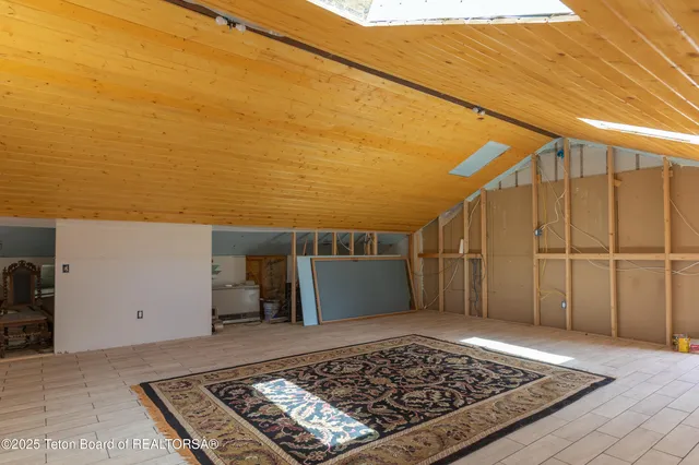 $1,195,000 | 60 Flying Frog Street, Dubois, WY 82513