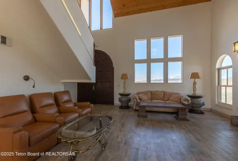 $1,195,000 | 60 Flying Frog Street, Dubois, WY 82513