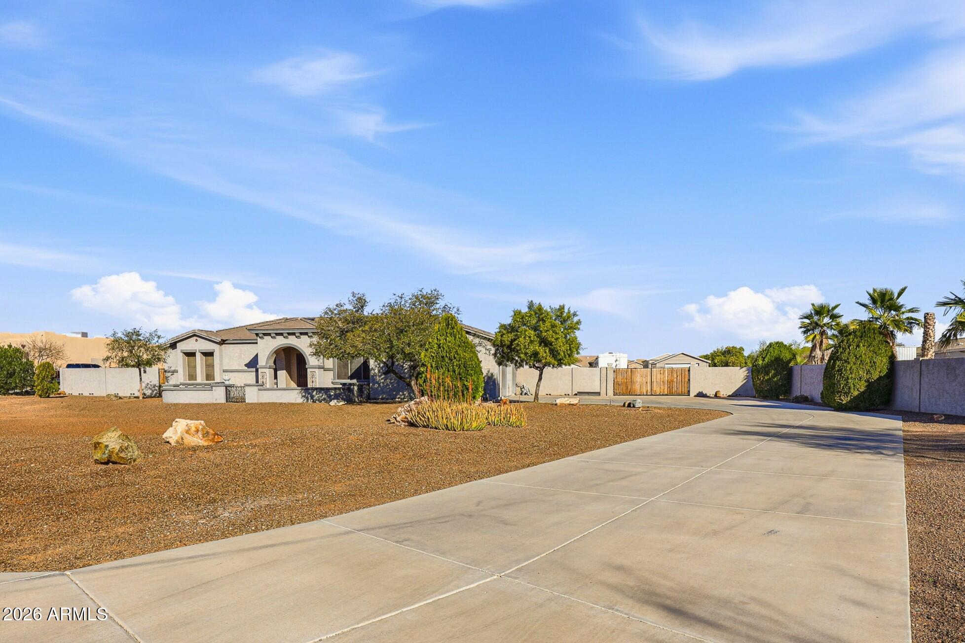 23024 West Sierra Ridge Way Wittmann, AZ 85361 - Photo 9 of 99 A (4)